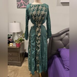 ASOS Elegant Green and Gold Long Sleeve Dress